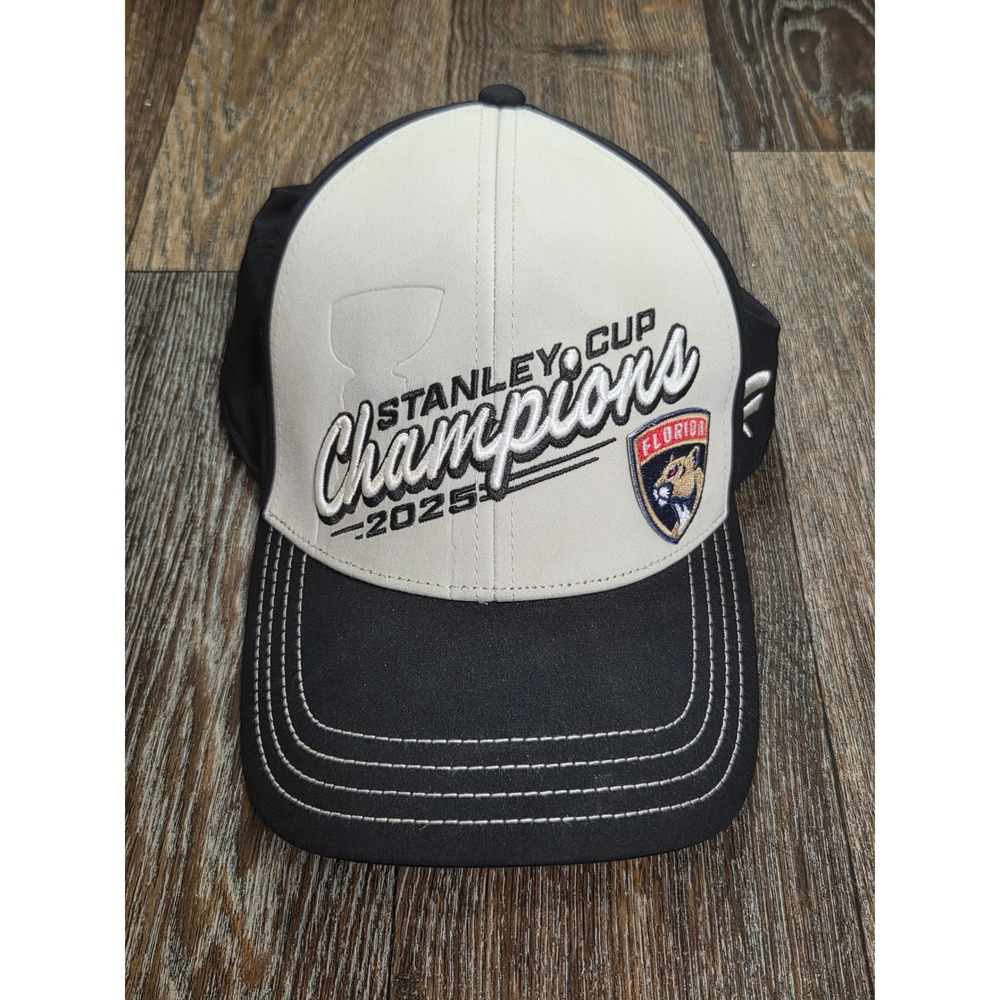 Florida Panthers Fanatics 2024 Stanley Cup Champions Locker Room Hat Snapback